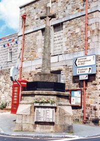 Bovey Tracey Market Cross