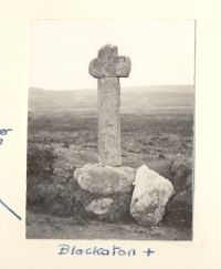 Stone cross at Blackaton (Roman's Cross)