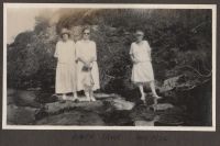 river-dawe-august-1926-phyllis-finch-muriel-ching-bowden-and-rose-ching_35993758521_o.jpg