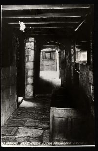 Oxenham Arms interior