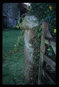 Haredon farm cross