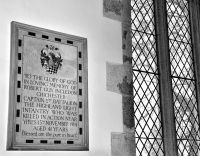 Drewsteignton RG Incleton Chichester plaque.jpg