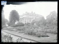 Trehill House + garden, Kenn