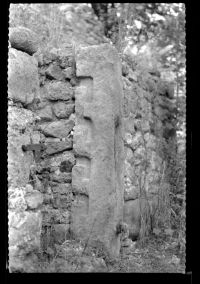 Slot-and-L gatepost at Fernworthy farm