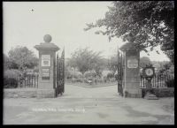  Entrance to Victoria Park, Bideford