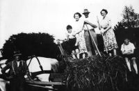 Skerrett family, Cripdon Farm, Manaton