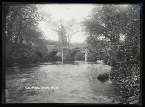 Leat Bridge, Lifton