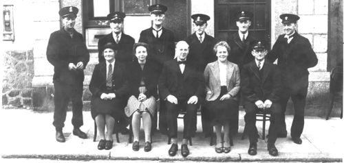 Postmen and Post Office staff at Moretonhampstead