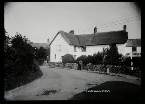 Thatched house, Exbourne