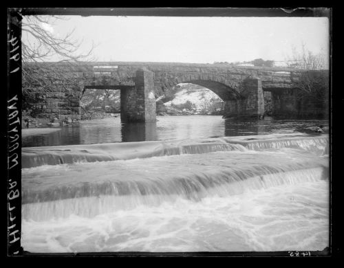 Hill bridge over the River Tavy