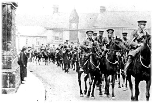 1WW YEOMANRY IN THE SQUARE, NORTH TAWTON