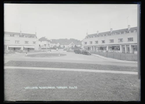 Roundabout, Torquay (Watcombe)