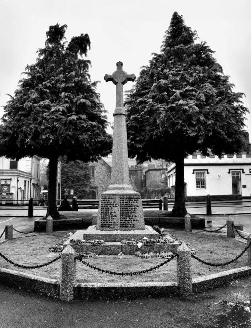 Tavistock War Memorial.jpg