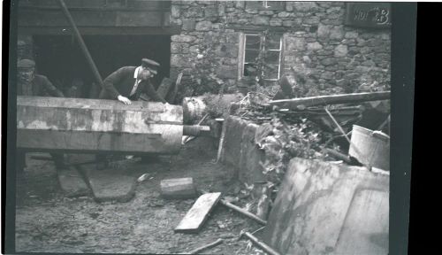 Preparing a New Water Wheel Shaft at Finch Foundry