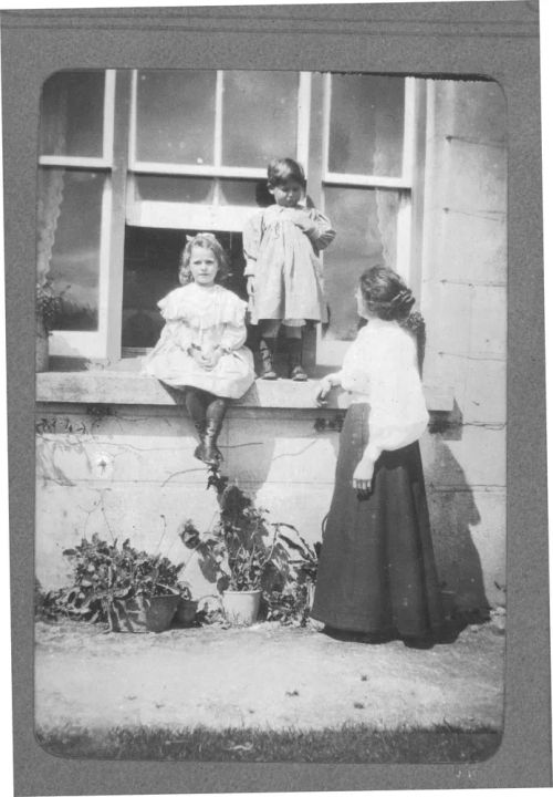 Photograph of family,unknown, c.1910