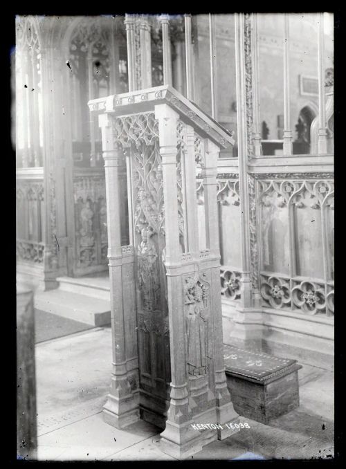 Church, lectern, Kenton