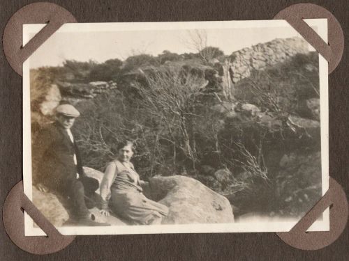 the-tolmen-stone-at-wallabrook-easter-1929_36087718496_o.jpg