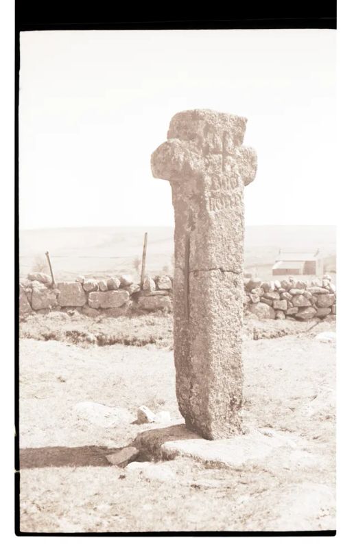 Nuns Cross