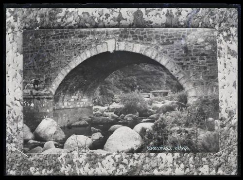 Dartmeet, view under the bridge, Lydford