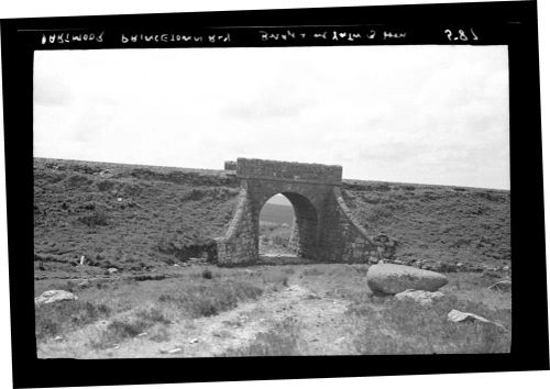 Railway bridge above Yes Tor Bottom