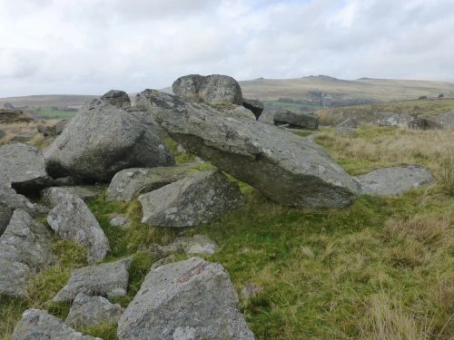 Trigged Stone E of Hucken Tor