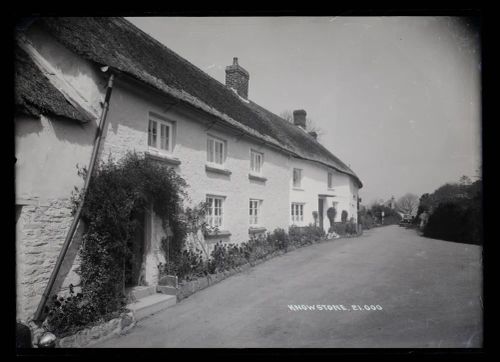 Thatched cottages, Knowstone