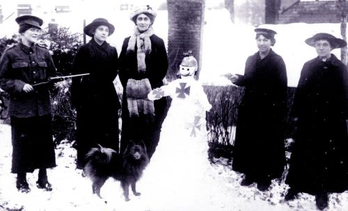 1WW A GROUP OF PATRIOTIC DAWLISH WOMEN PLAY 'SHOOT THE KAISER' C1917