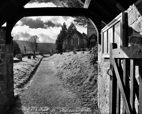 North Bovey Memorial Gate.jpg