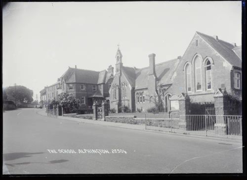 The School, Alphington