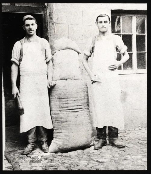 Bakers outside Endacott's Bakery