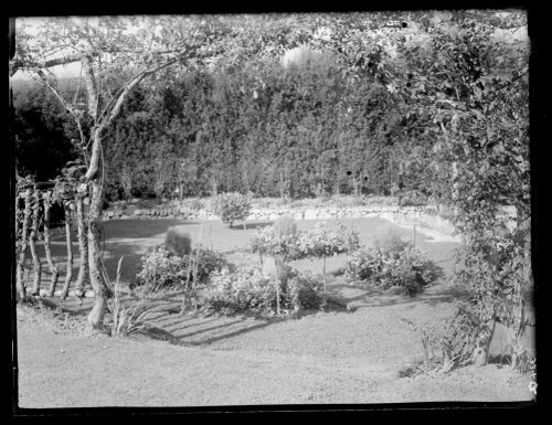 Garden at Oakley, Plympton