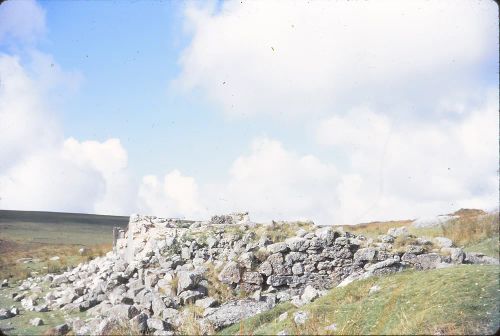 Remains of tinners' cottages at Henroost