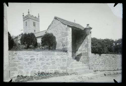 Lych gate, Hennock