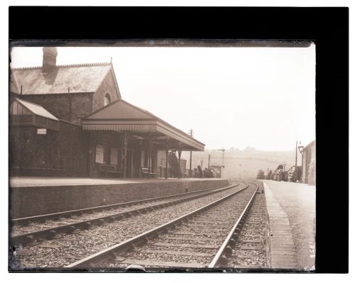 Brentor railway station