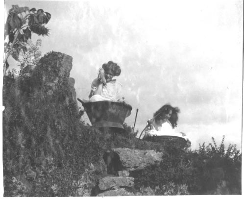 Bathing fun at Langstone Cottage