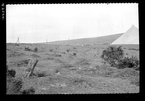 Cholwichtown stone row and tumulus