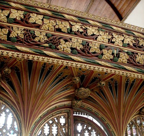 Bovey Tracey Screen detail.jpg