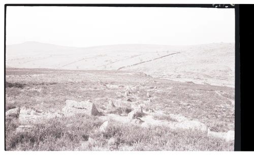 Stone row at Hart Tor