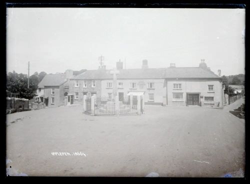 The Square, Ipplepen