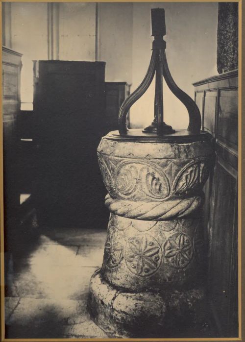 Font, Buckland-in-the-Moor