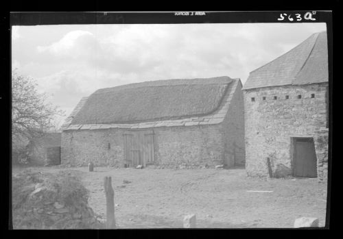 Hele Cottages, Yelverton