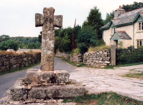 Sheepstor Village Cross